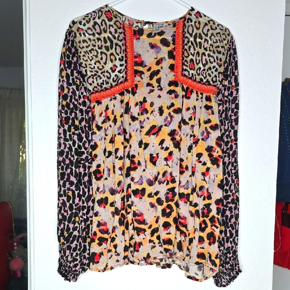 Anthropologie Blank Joelle Leopard Peasant Blouse Size Large, NWOT - Picture 3 of 11